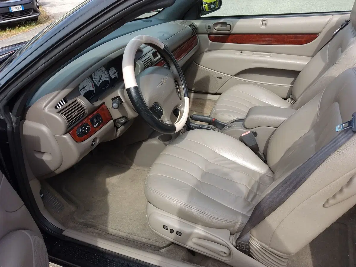 Chrysler Sebring usata a Rimini (14)