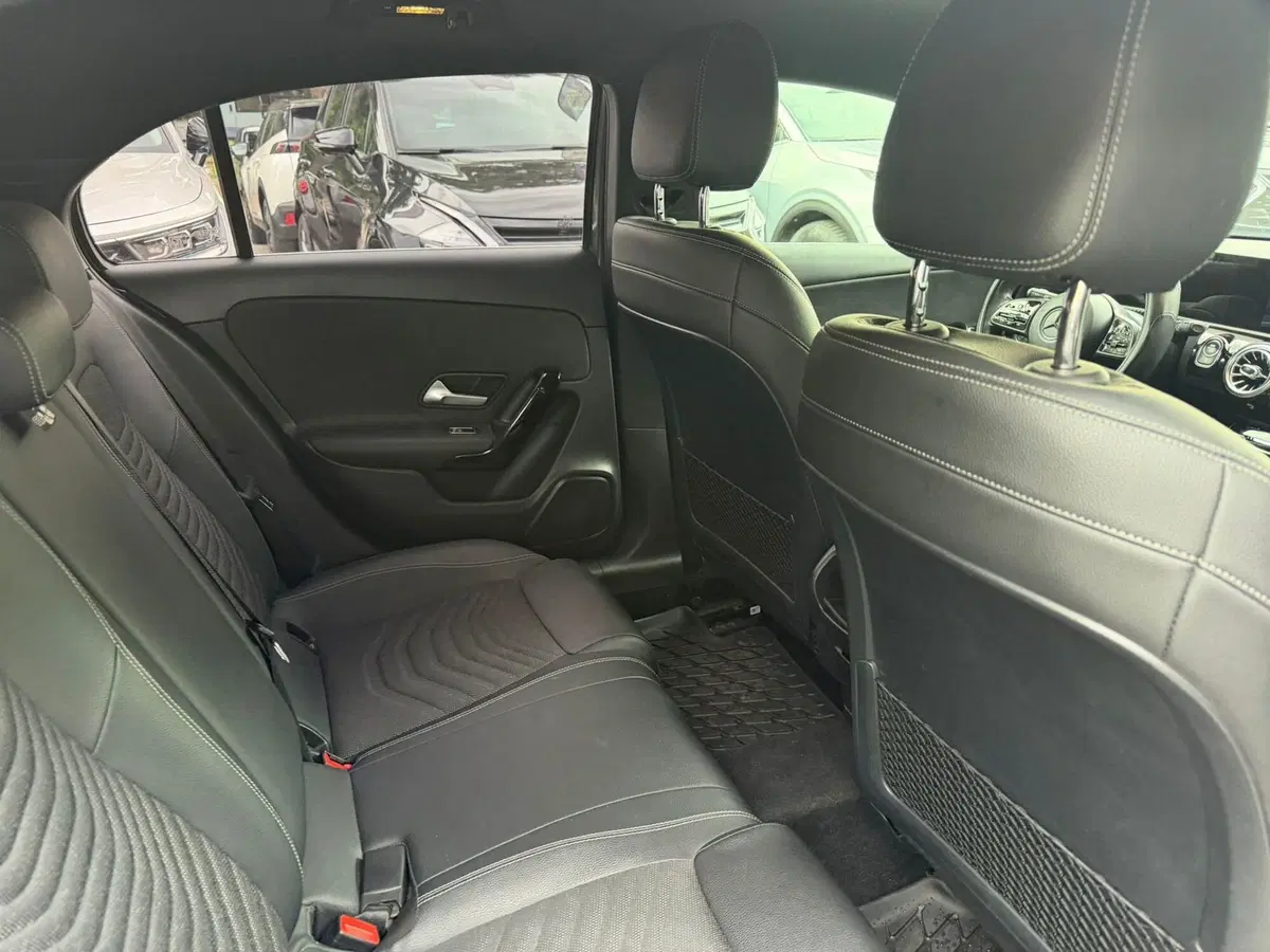 Mercedes-Benz Classe A Sedan usata a Rimini (15)