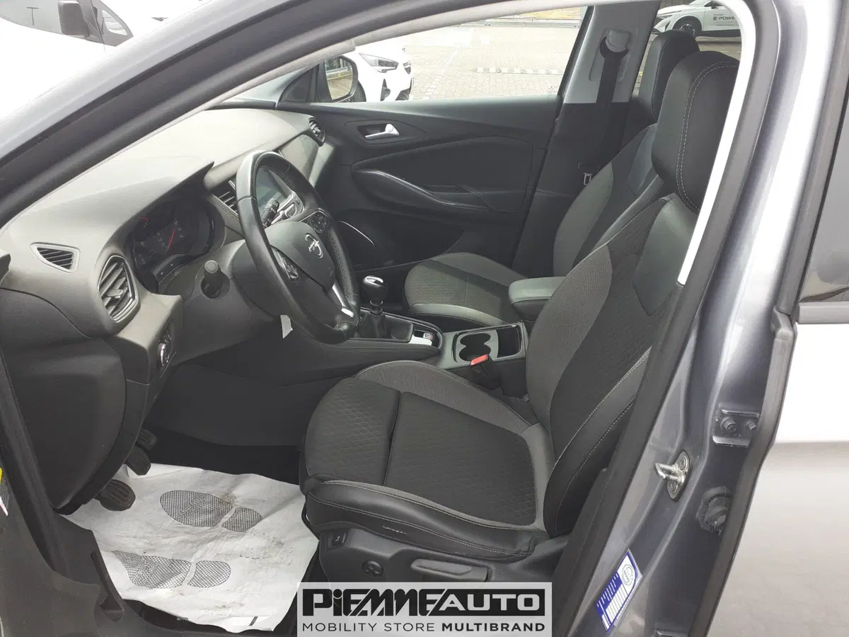 Opel Grandland X usata a Parma (9)