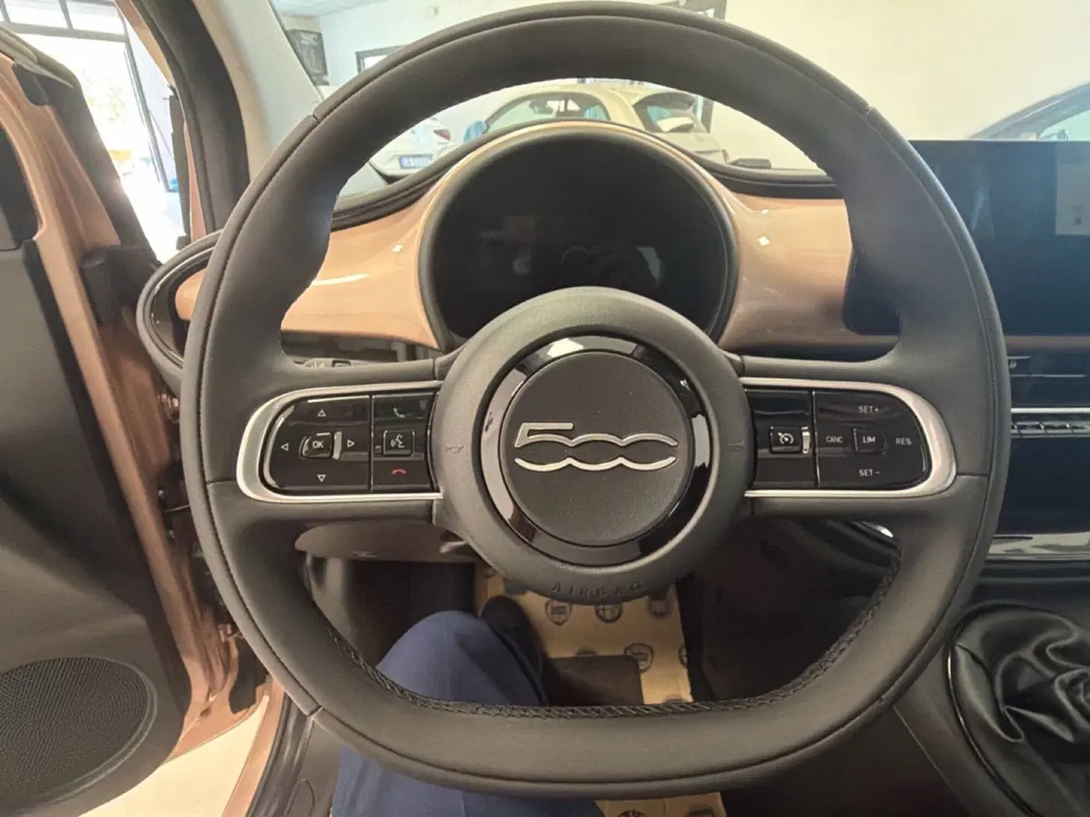 Fiat 500 nuova a Palermo (11)