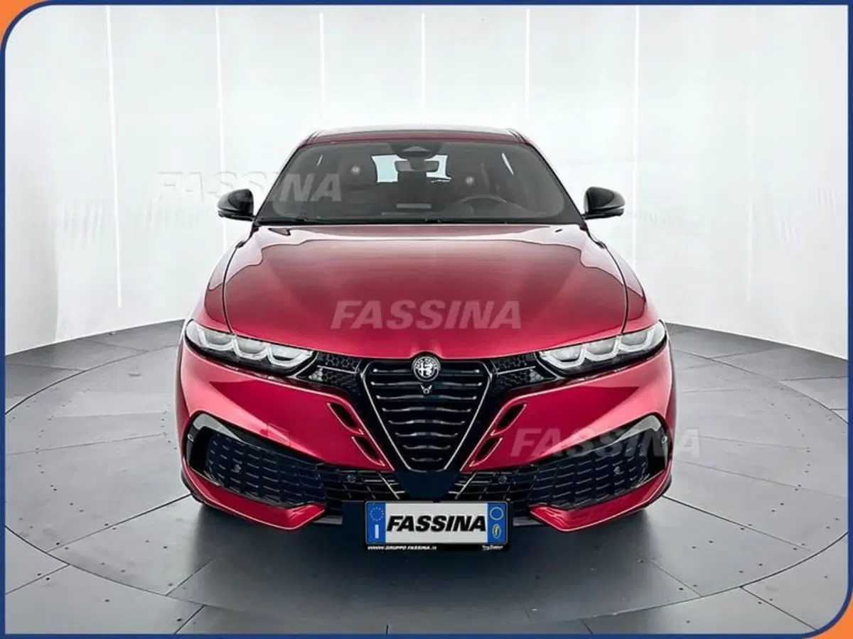 Alfa Romeo Tonale nuova a Milano (2)