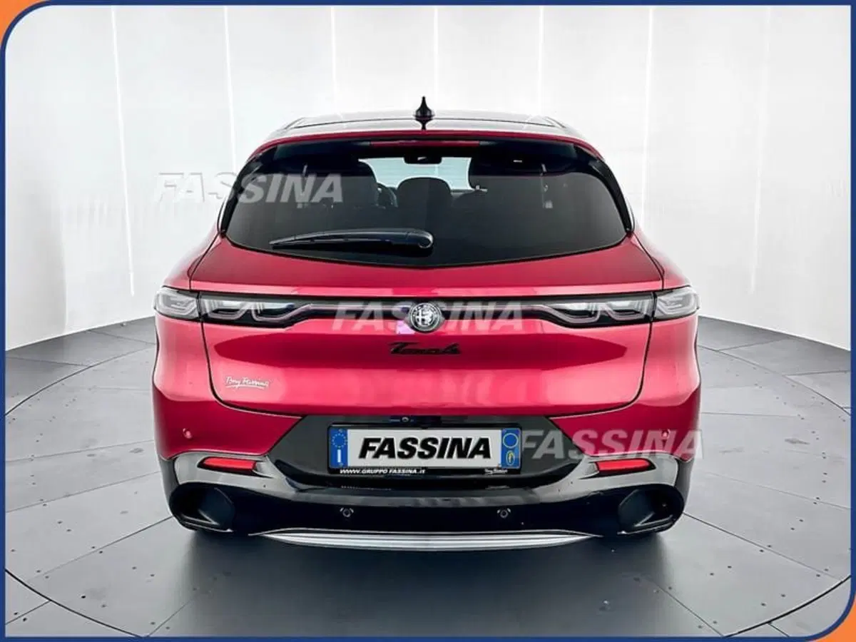 Alfa Romeo Tonale nuova a Milano (5)