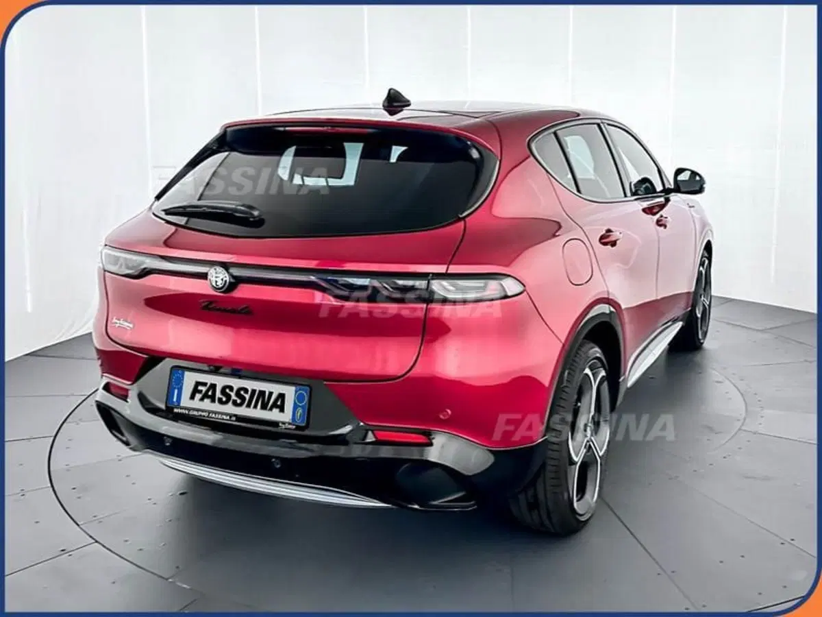 Alfa Romeo Tonale nuova a Milano (6)
