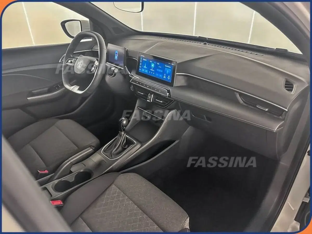 Mg MG3 nuova a Milano (12)