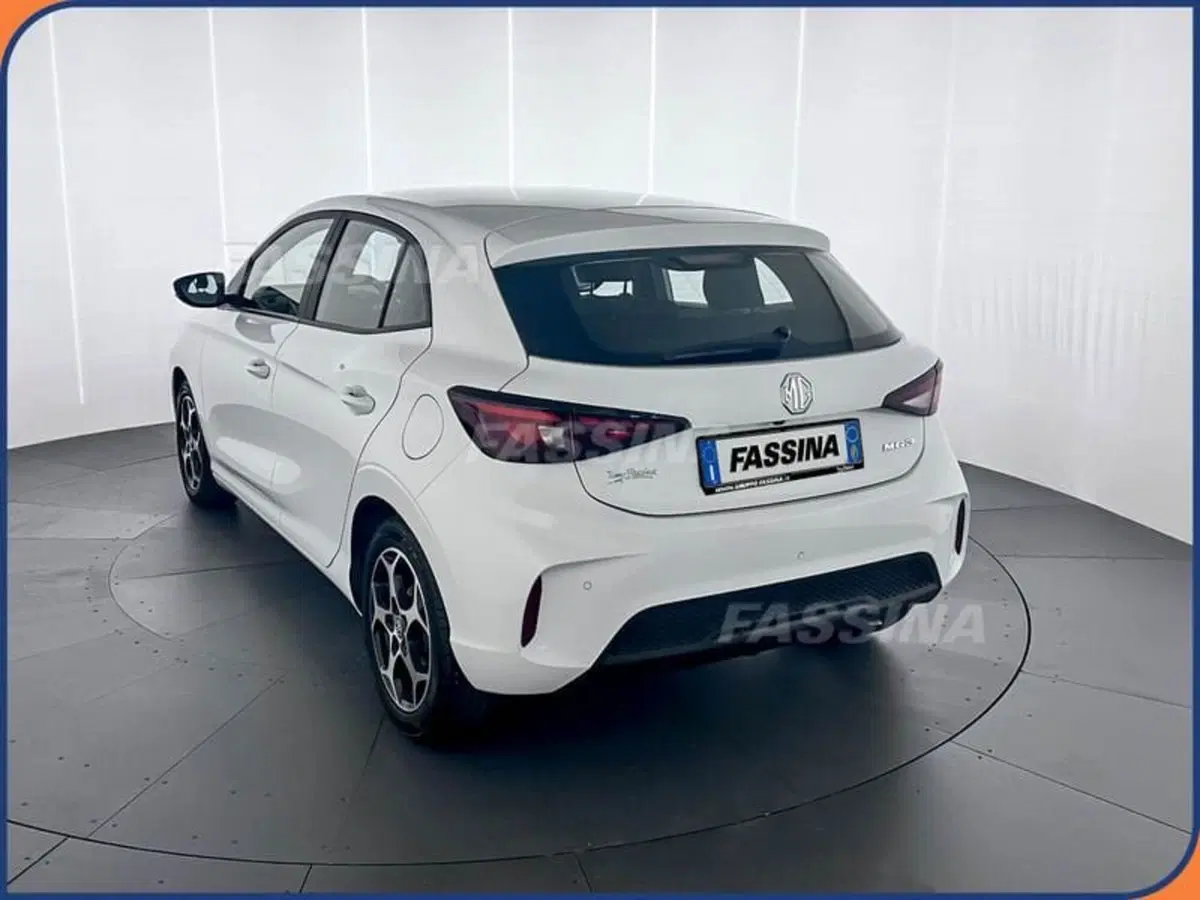 Mg MG3 nuova a Milano (4)