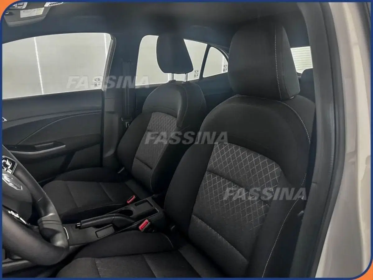 Mg MG3 nuova a Milano (8)
