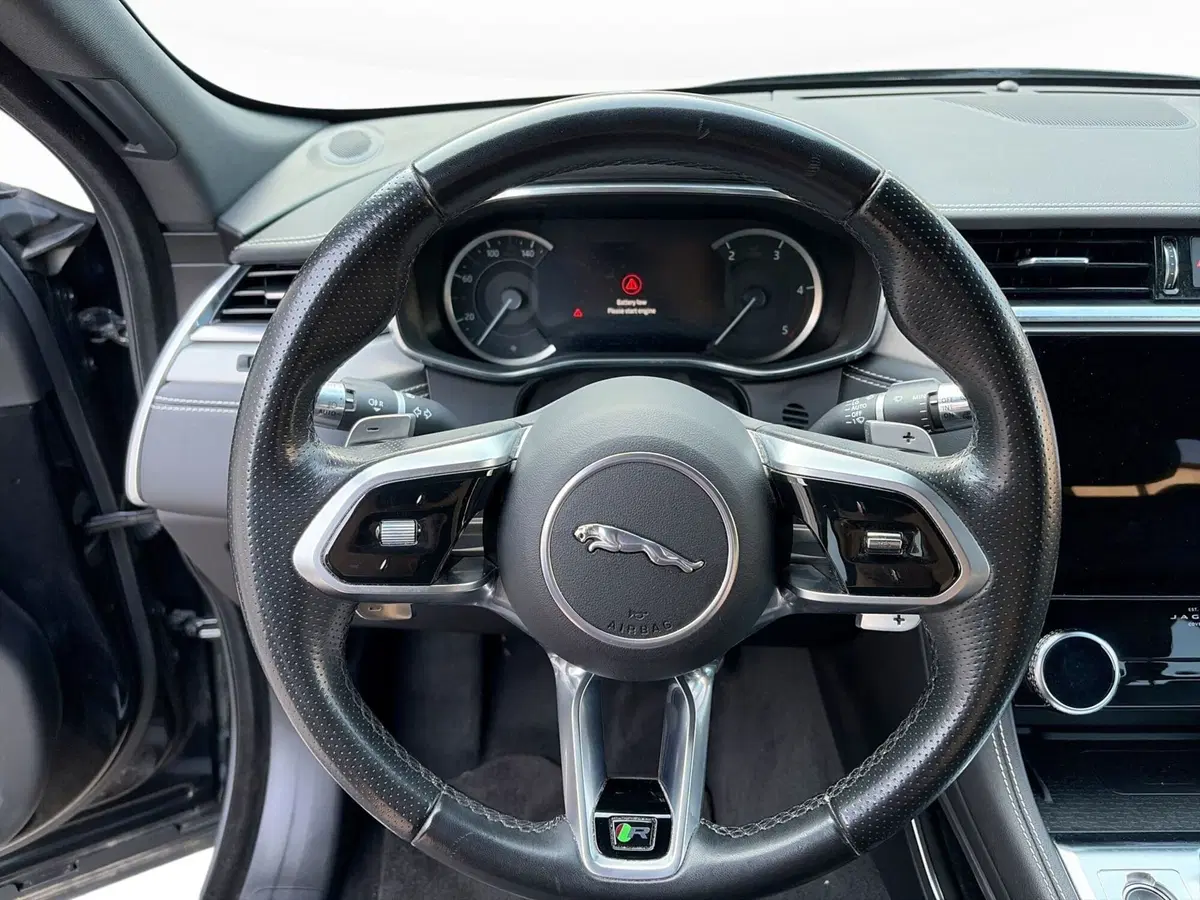 Jaguar F-Pace usata a Modena (16)