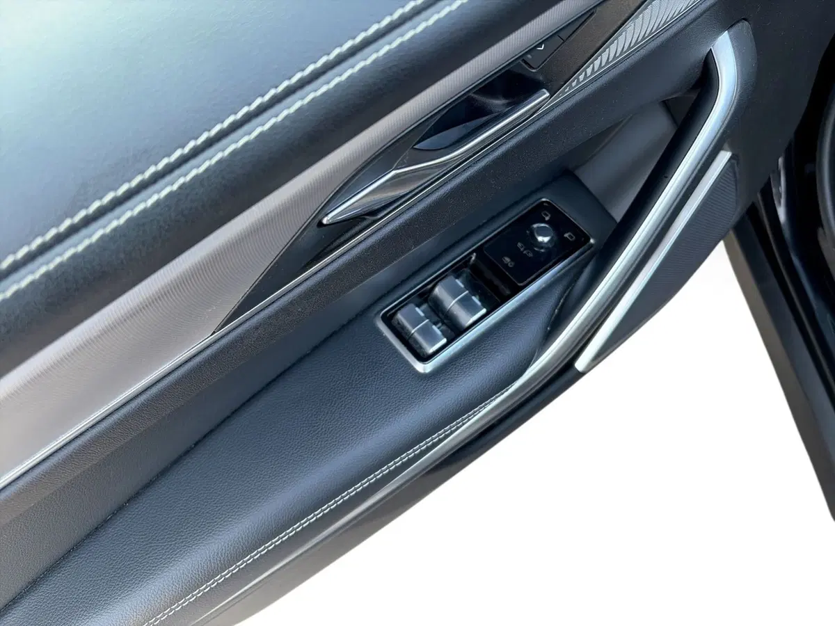Jaguar F-Pace usata a Modena (19)