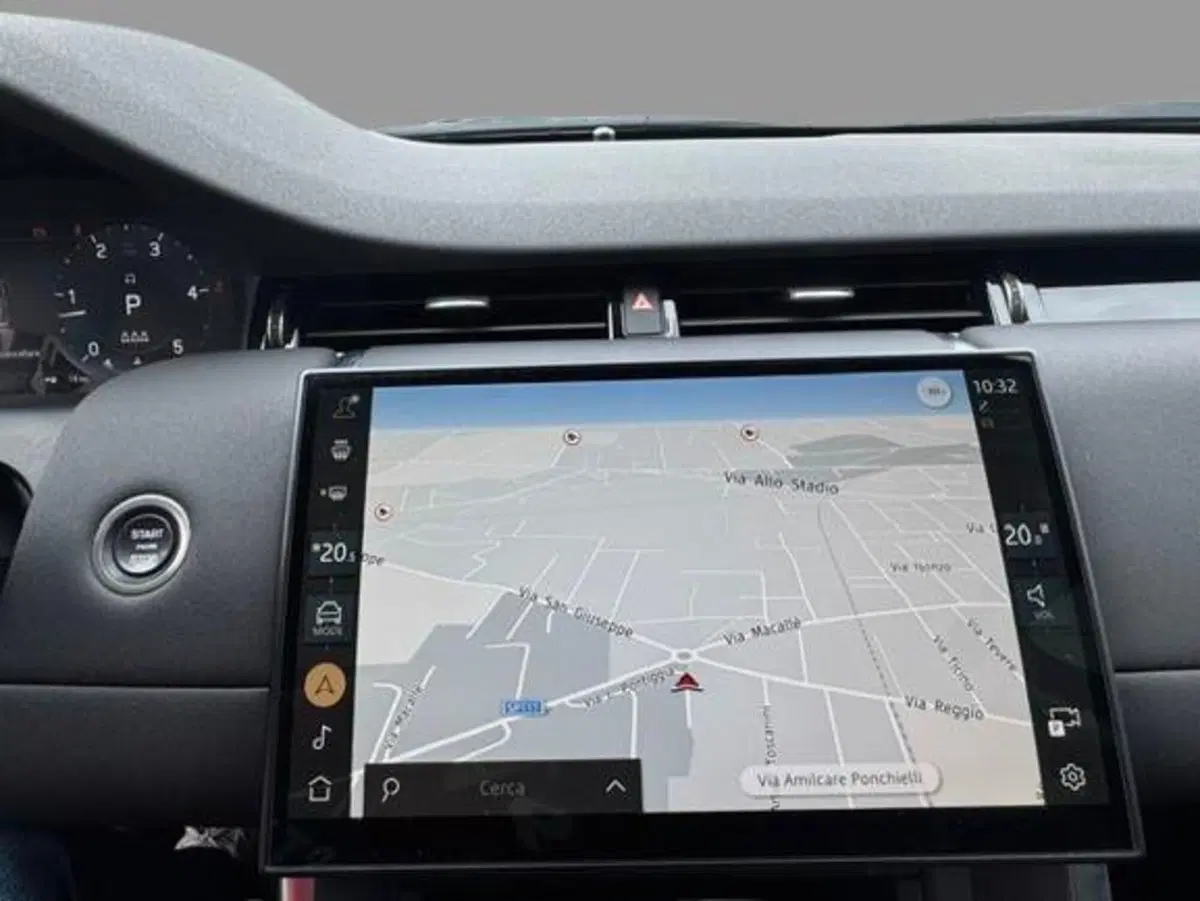 Land Rover Discovery Sport usata a Monza e Brianza (14)