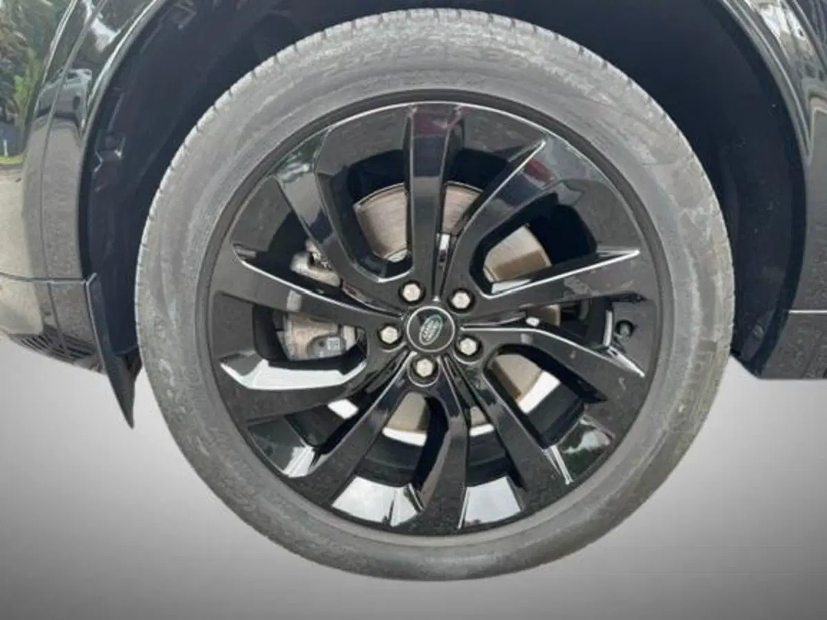 Land Rover Discovery Sport usata a Monza e Brianza (9)