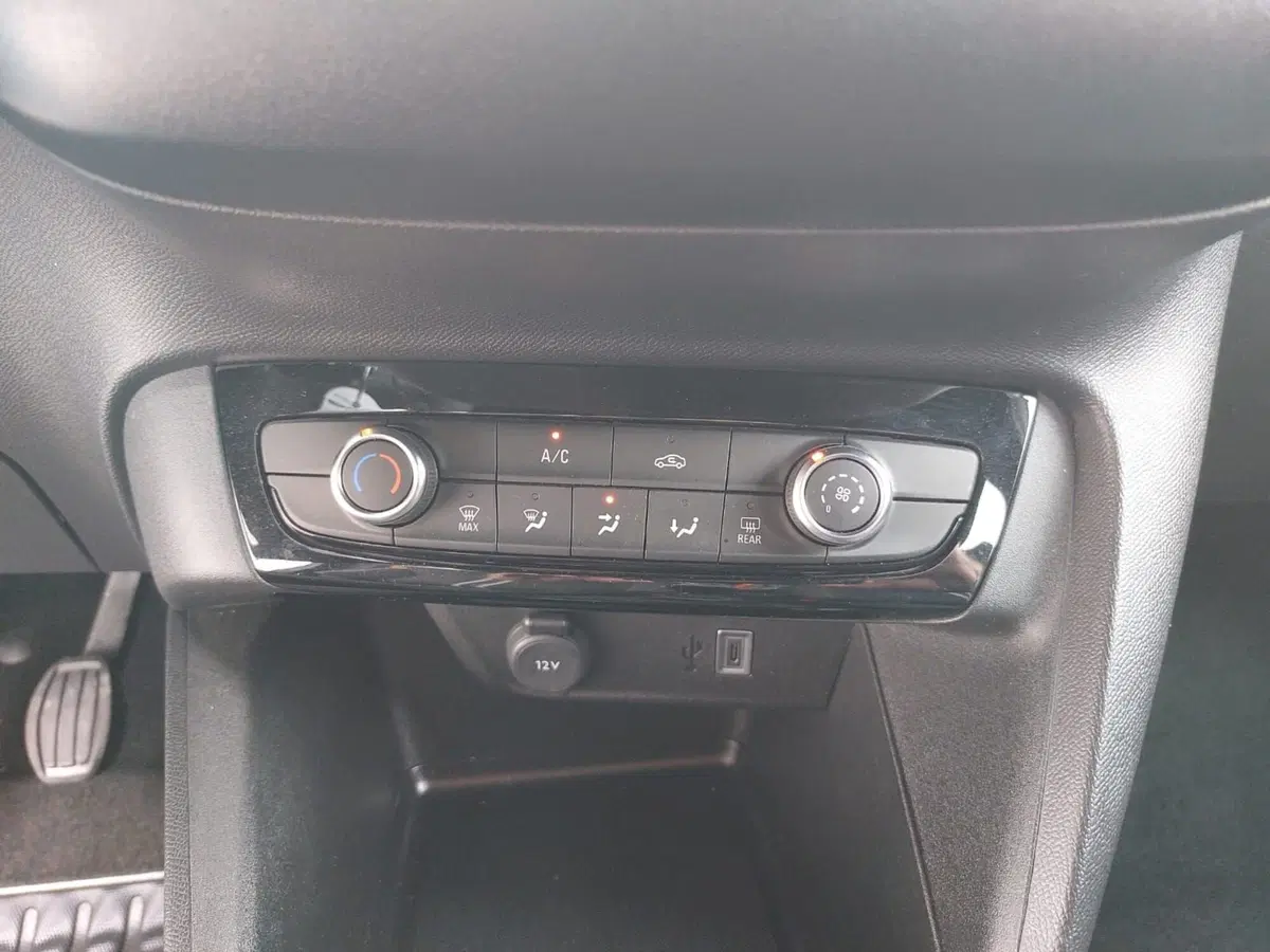 Opel Corsa usata a Pavia (7)