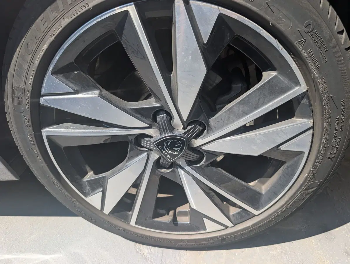 Peugeot 308 SW usata a Milano (9)
