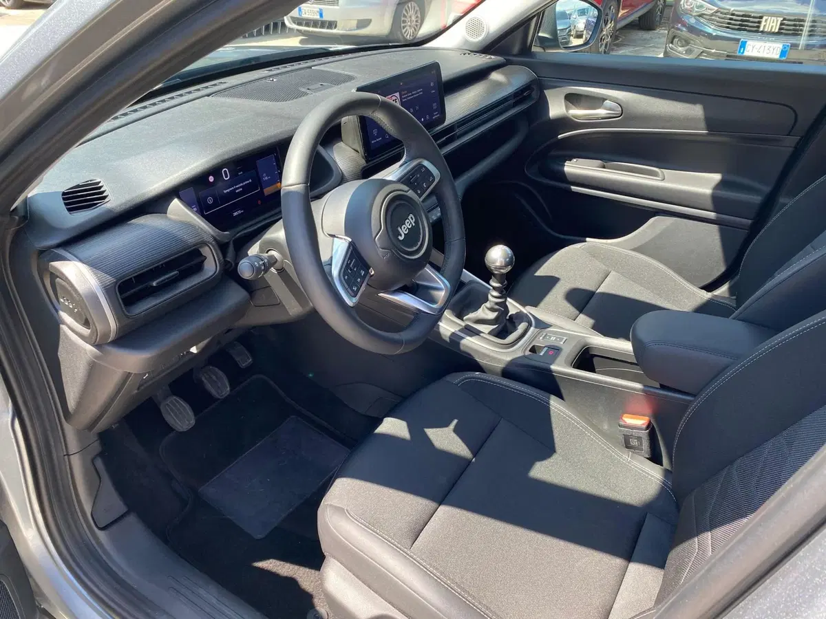Jeep Avenger usata a Milano (10)