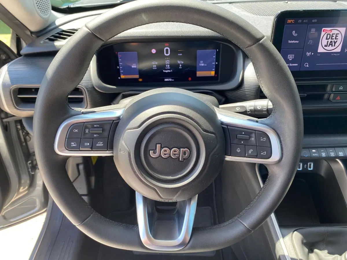 Jeep Avenger usata a Milano (13)