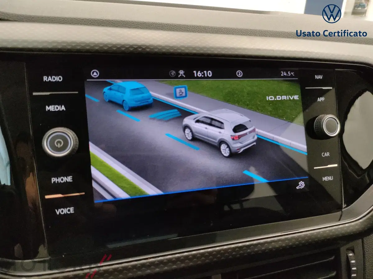 Volkswagen T-Cross usata a Varese (15)