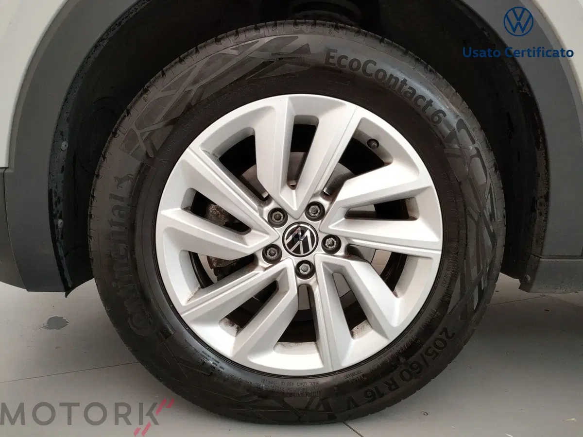 Volkswagen T-Cross usata a Varese (6)