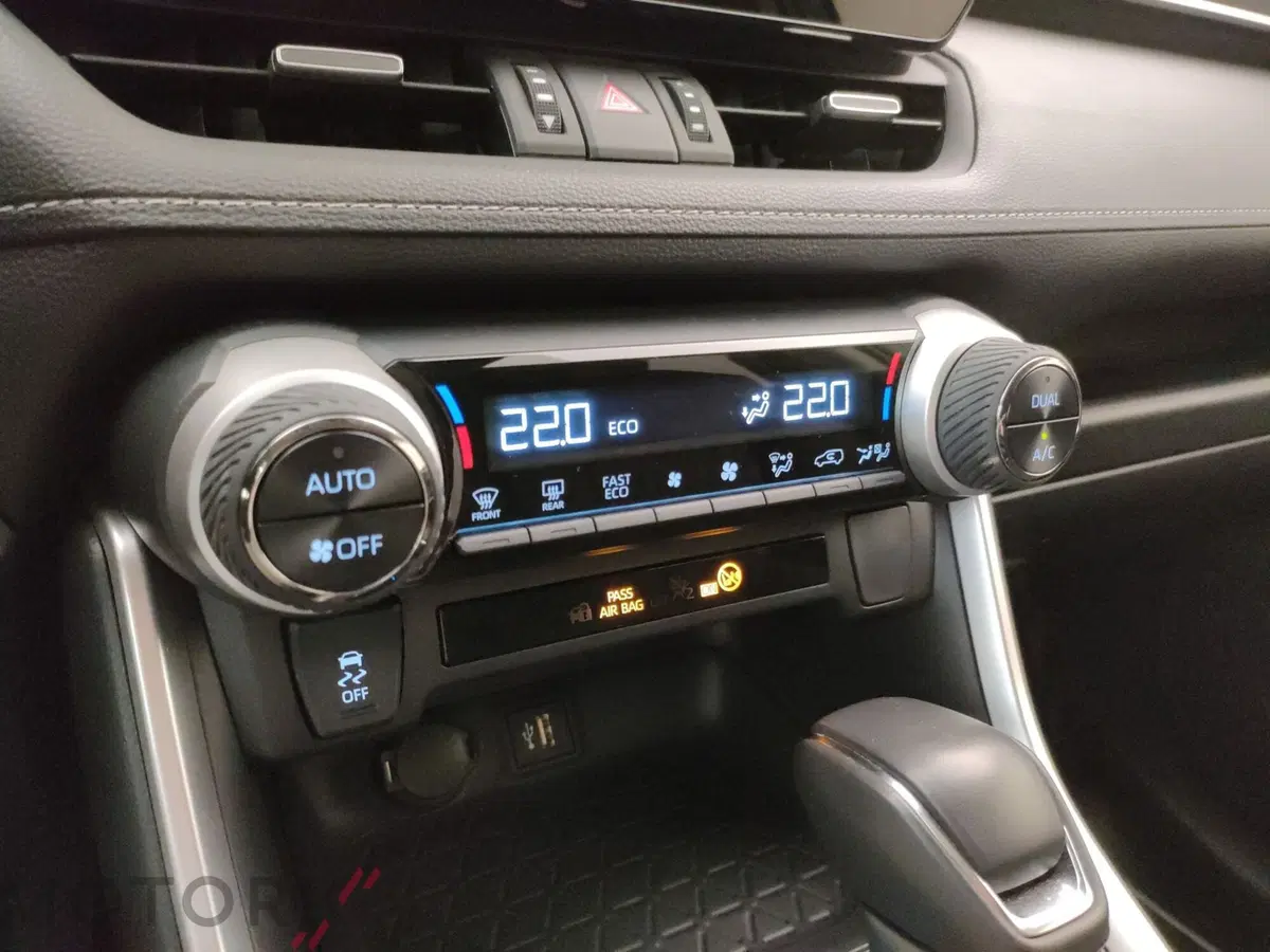 Toyota Rav4 usata a Varese (14)