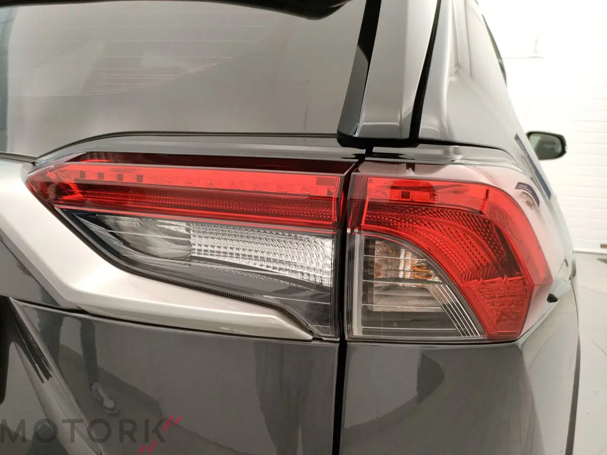 Toyota Rav4 usata a Varese (8)
