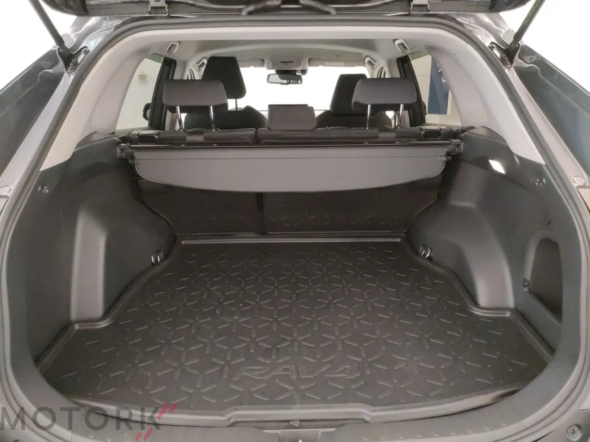 Toyota Rav4 usata a Varese (9)
