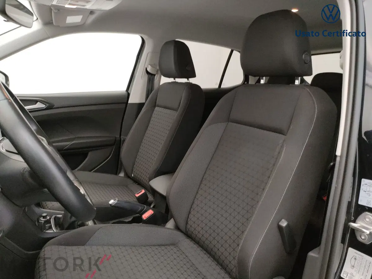 Volkswagen T-Cross usata a Varese (10)