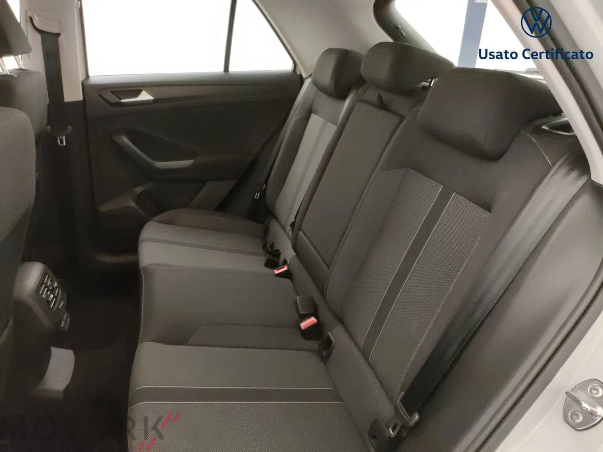 Volkswagen T-Roc usata a Varese (10)