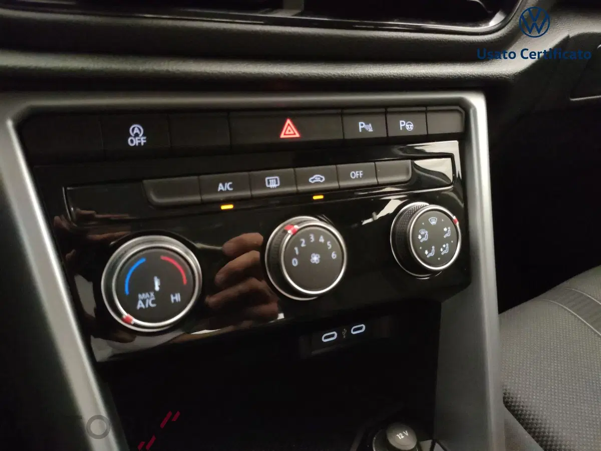 Volkswagen T-Roc usata a Varese (13)