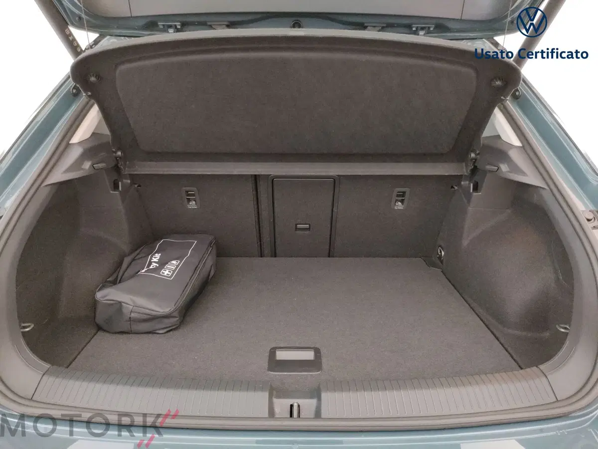 Volkswagen T-Roc usata a Varese (9)