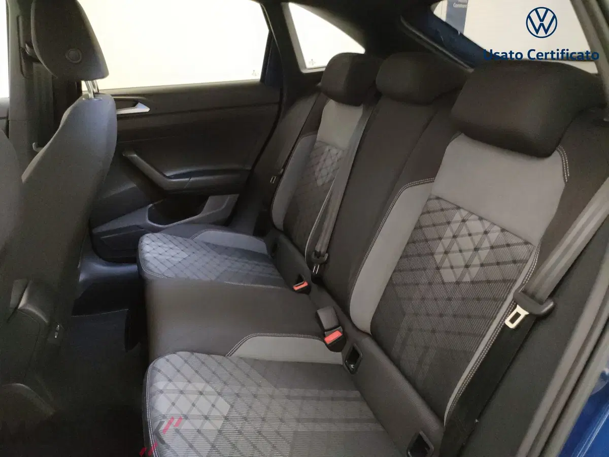Volkswagen Taigo usata a Varese (10)