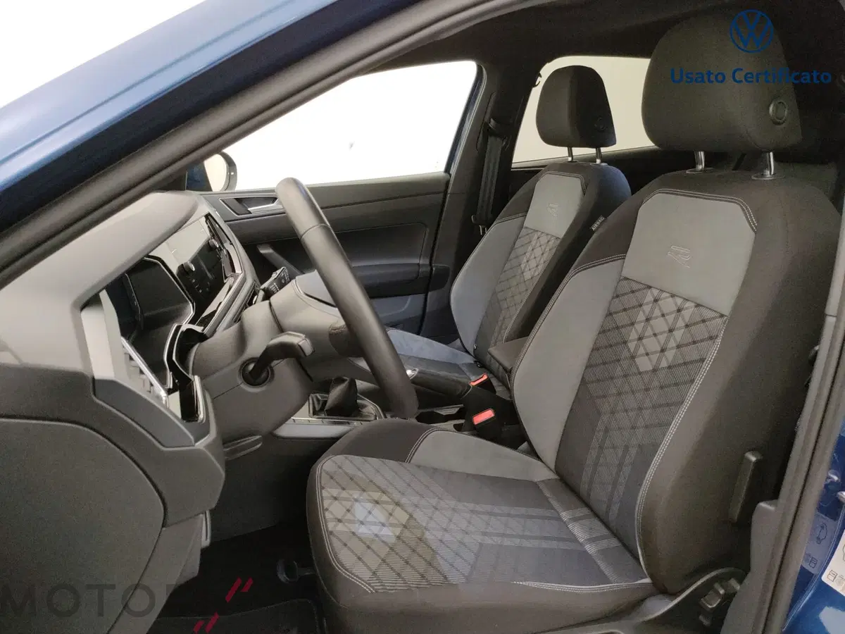 Volkswagen Taigo usata a Varese (11)