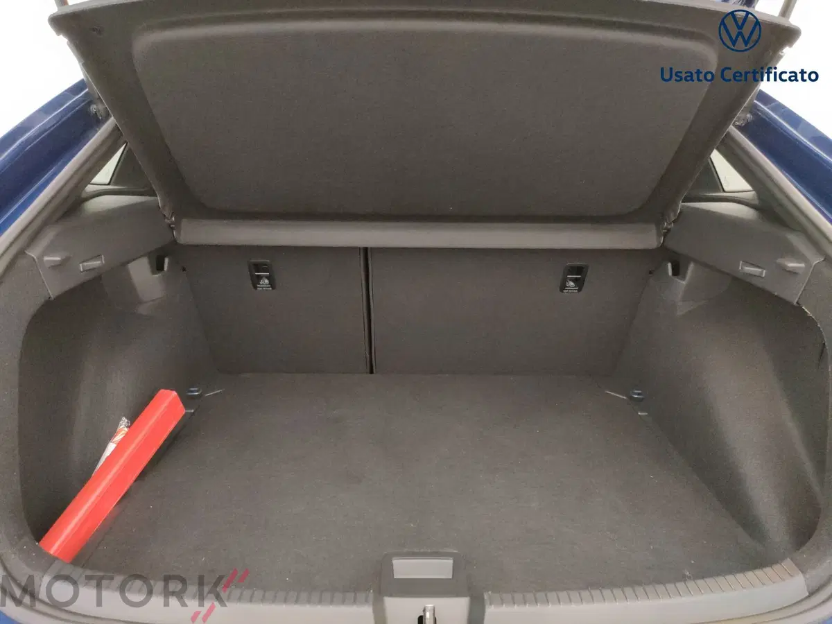 Volkswagen Taigo usata a Varese (9)