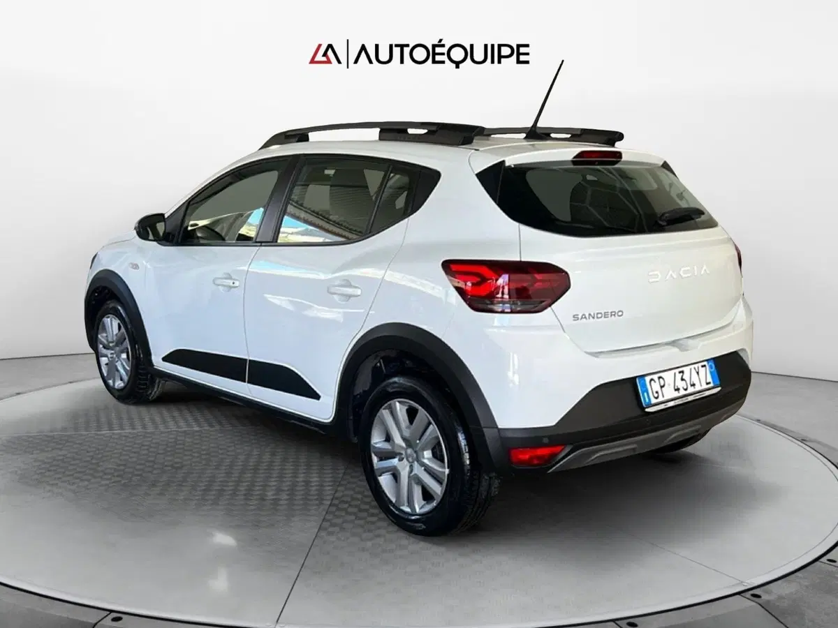 Dacia Sandero usata a Roma (3)