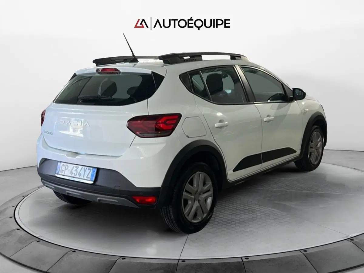 Dacia Sandero usata a Roma (5)