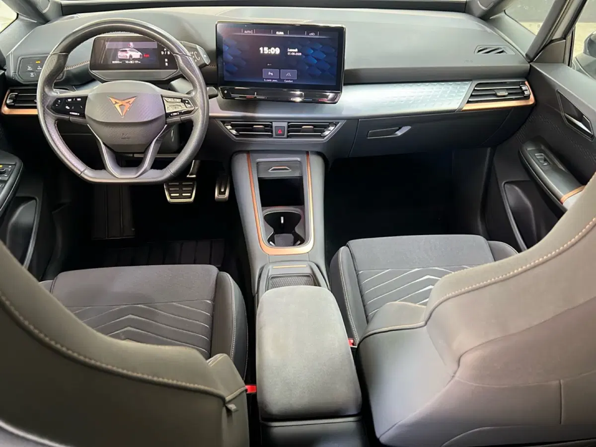 Cupra Born usata a Roma (11)