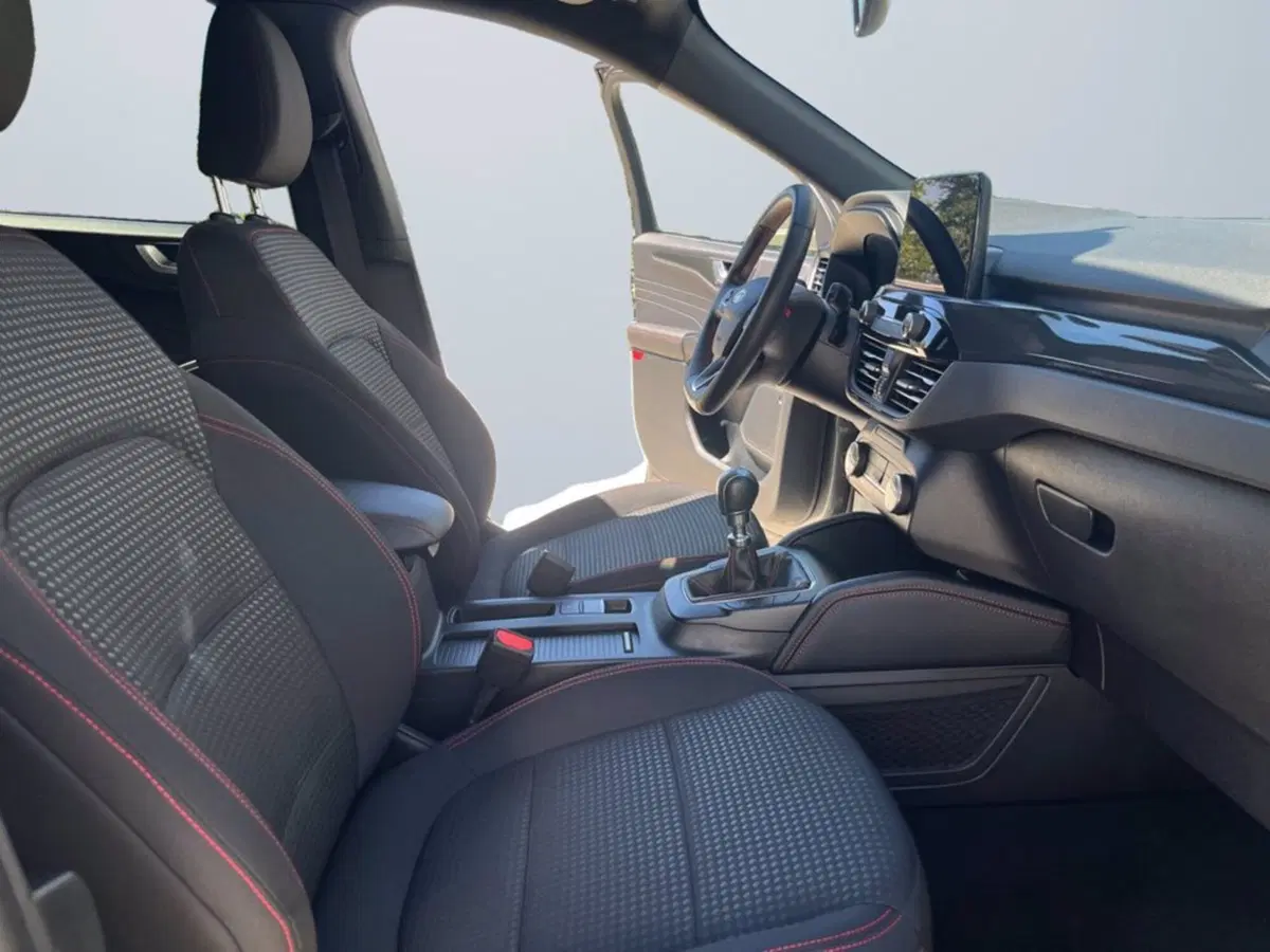 Ford Kuga usata a Milano (16)