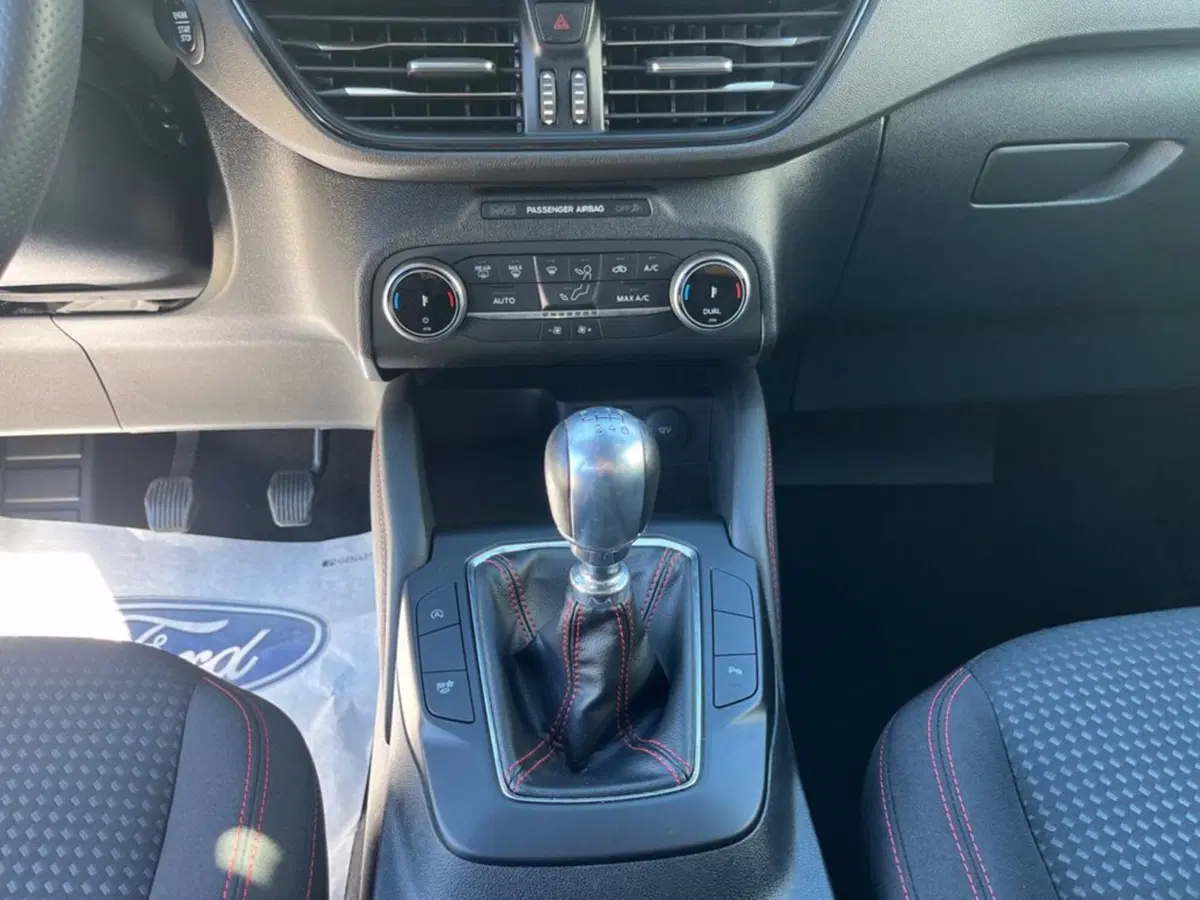 Ford Kuga usata a Milano (17)