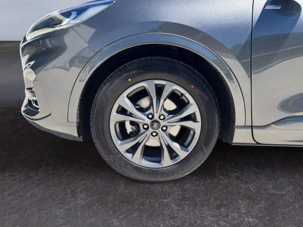 Ford Kuga usata a Milano (9)