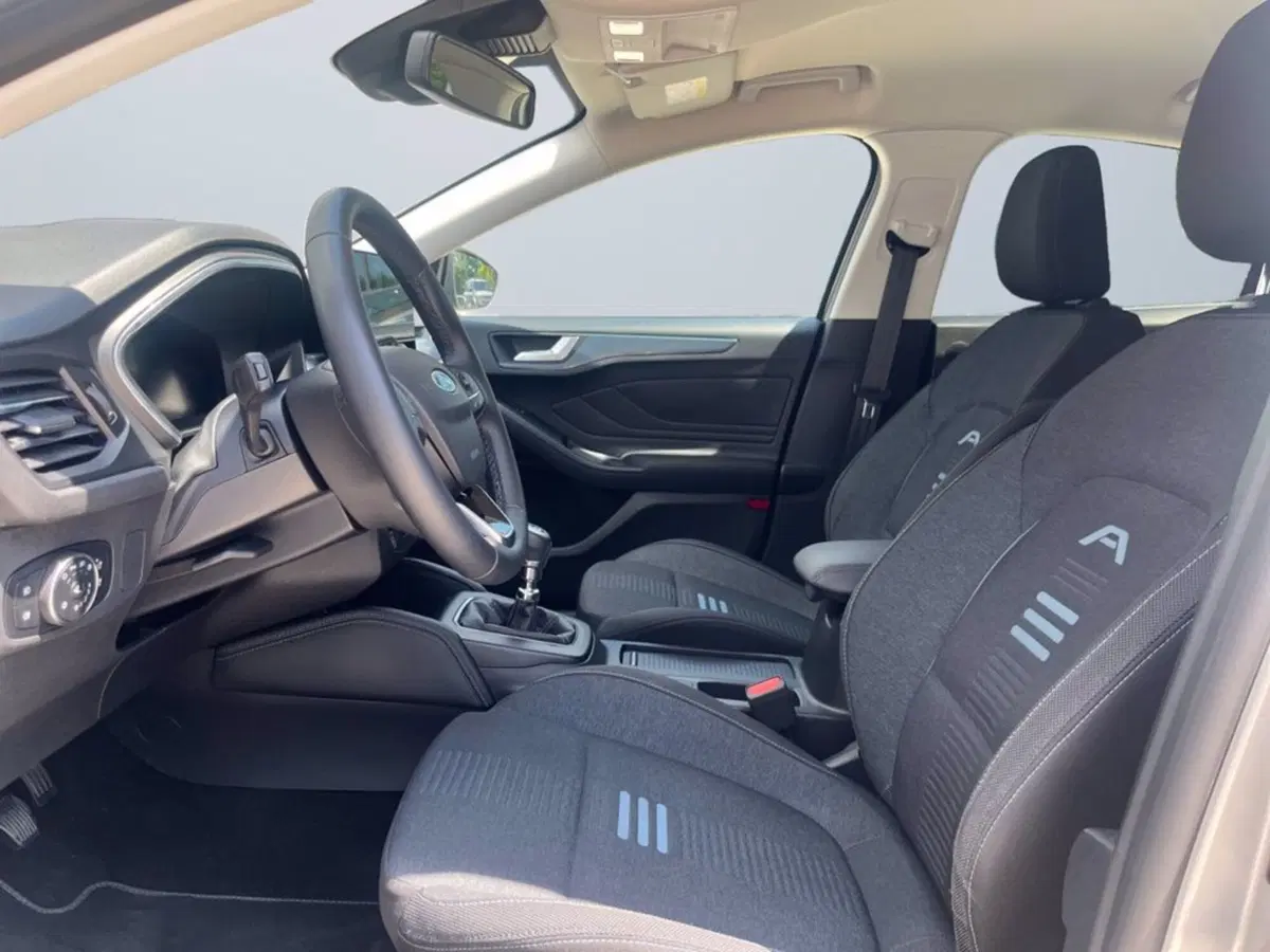 Ford Focus usata a Milano (11)