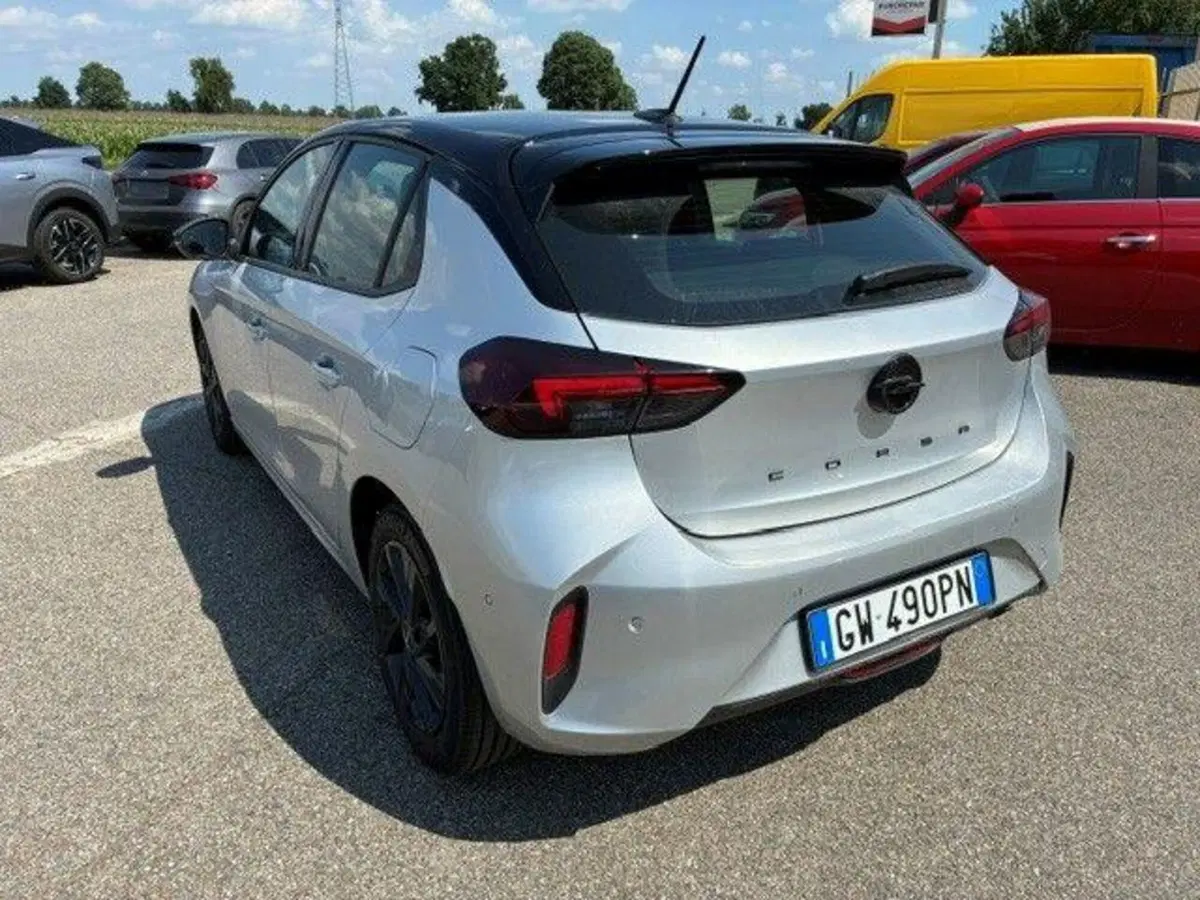 Opel Corsa usata a Milano (4)