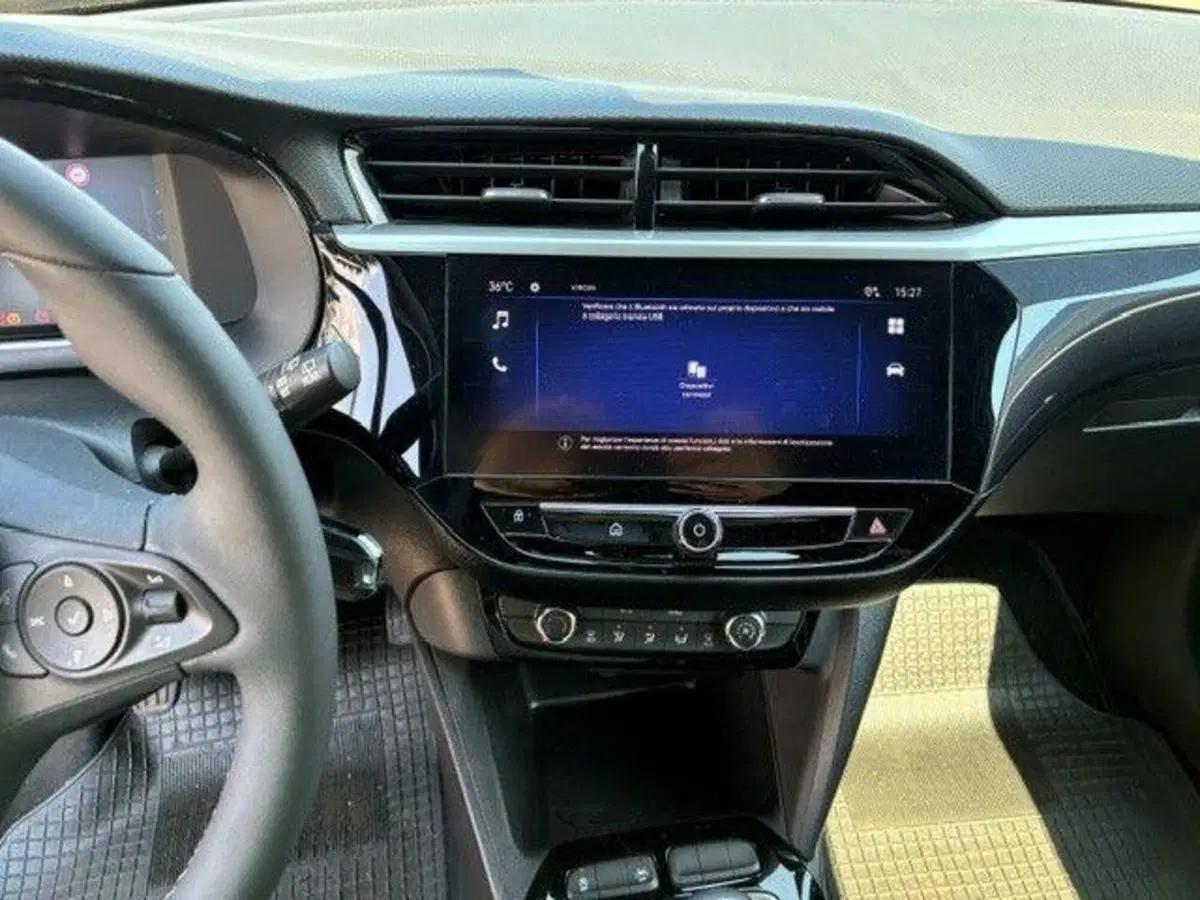 Opel Corsa usata a Milano (6)