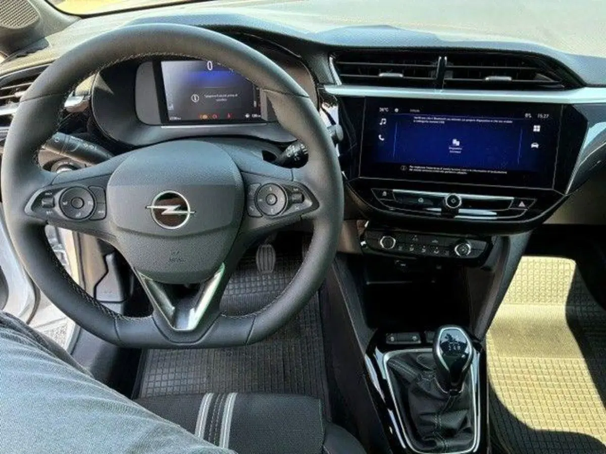 Opel Corsa usata a Milano (7)