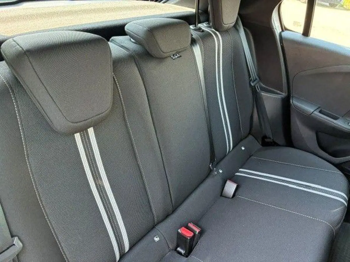 Opel Corsa usata a Milano (8)