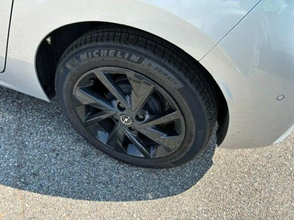 Opel Corsa usata a Milano (9)