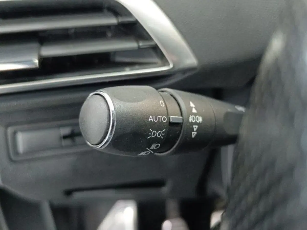 Peugeot 3008 usata a Catania (19)