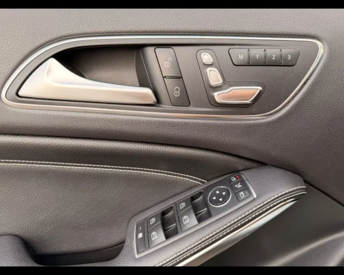 Mercedes-Benz GLA SUV usata a Treviso (16)