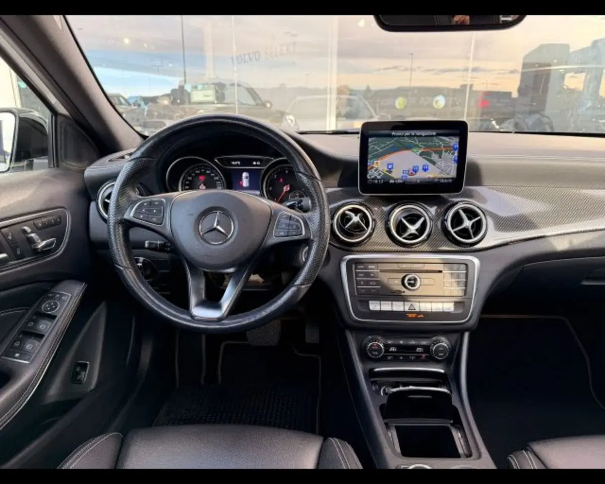 Mercedes-Benz GLA SUV usata a Treviso (8)