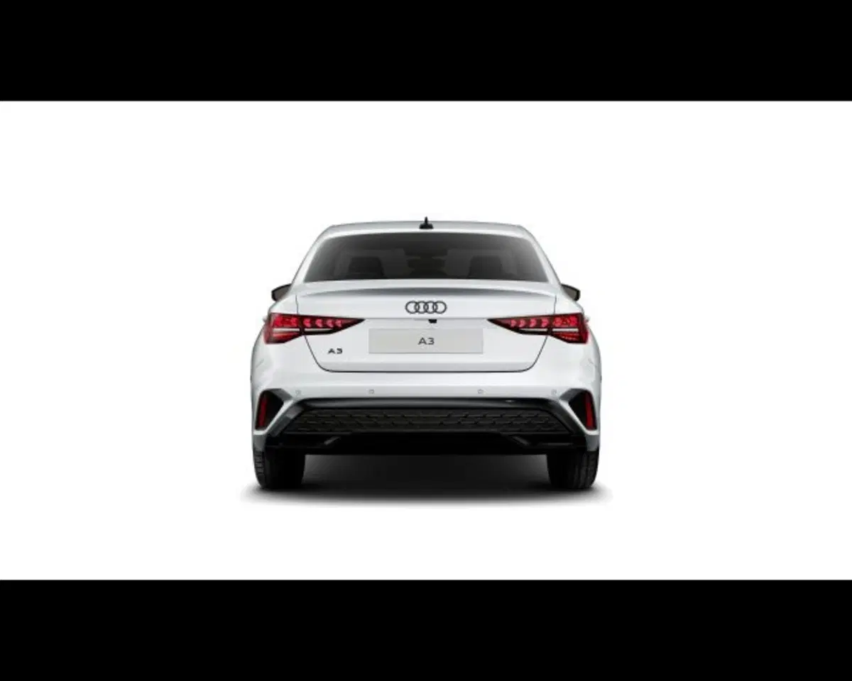 Audi A3 Sedan nuova a Treviso (4)