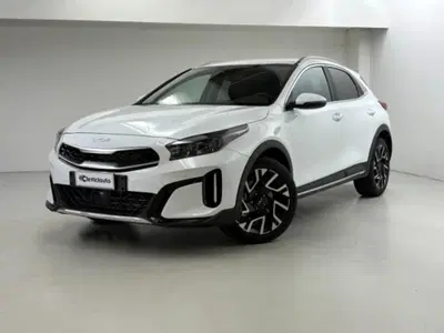 Kia XCeed 1.5 t-gdi mhev Style 140cv dct nuova a Lurate Caccivio