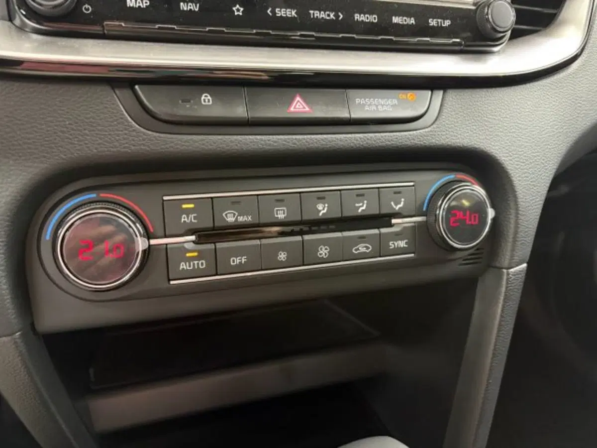 Kia XCeed nuova a Como (12)