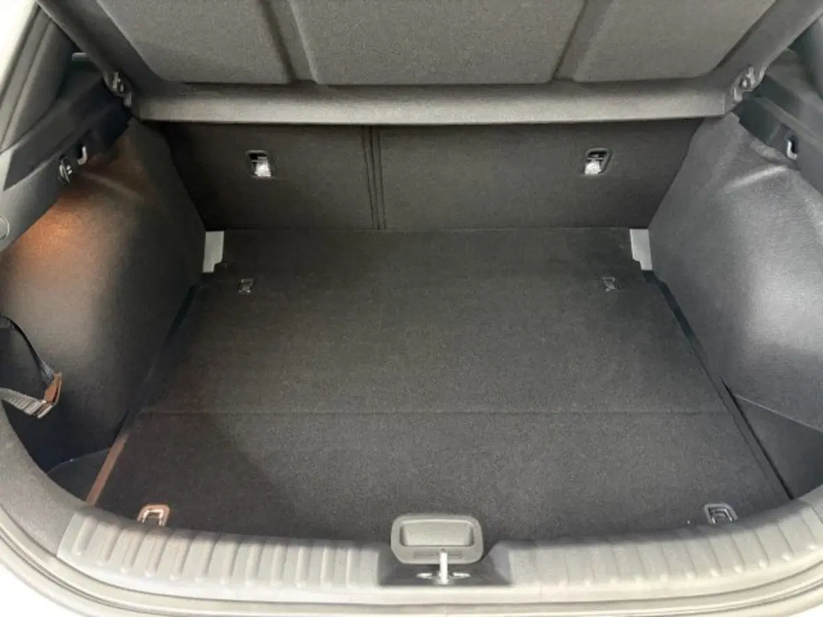 Kia XCeed nuova a Como (14)