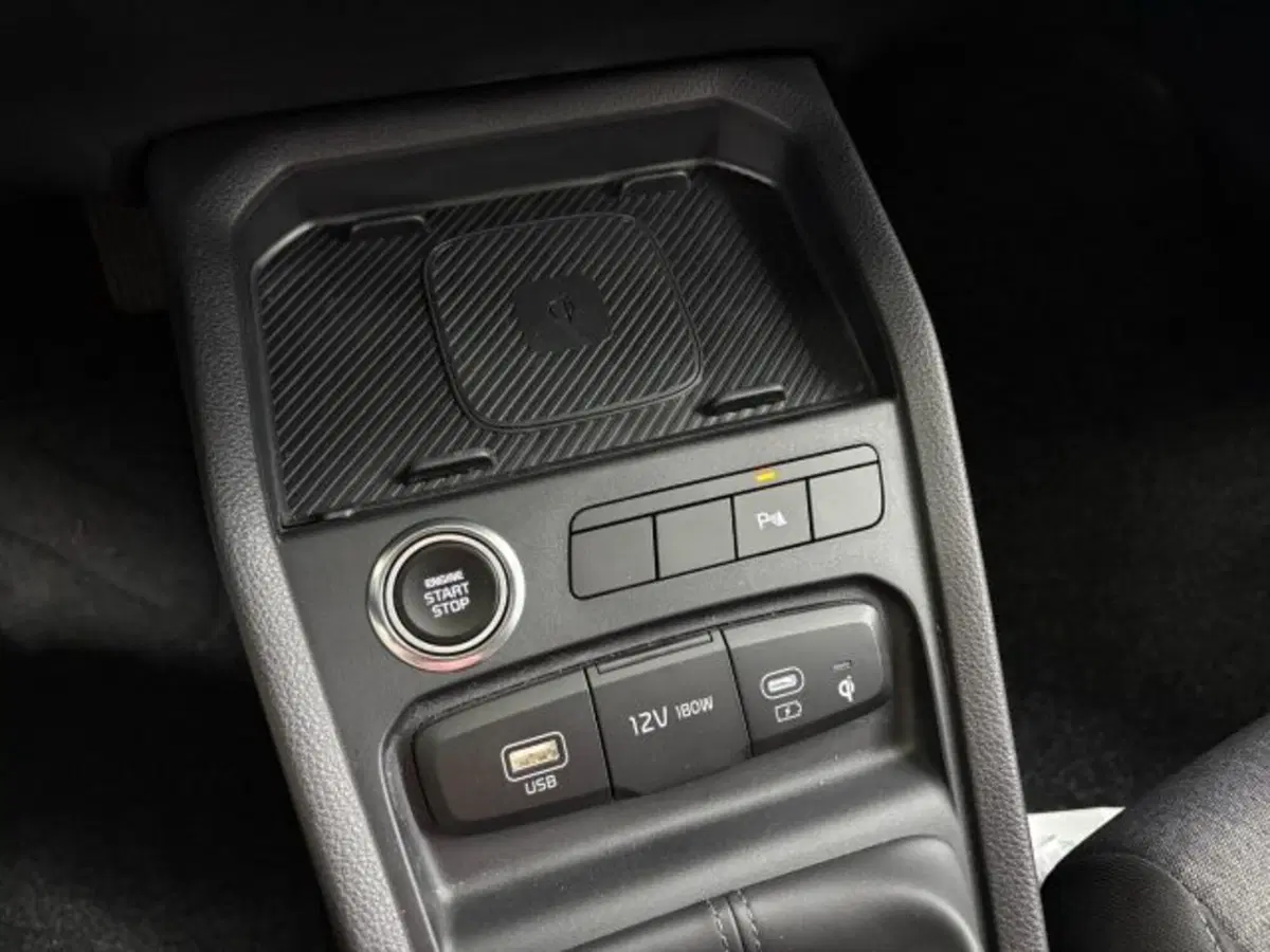 Kia Stonic usata a Como (14)